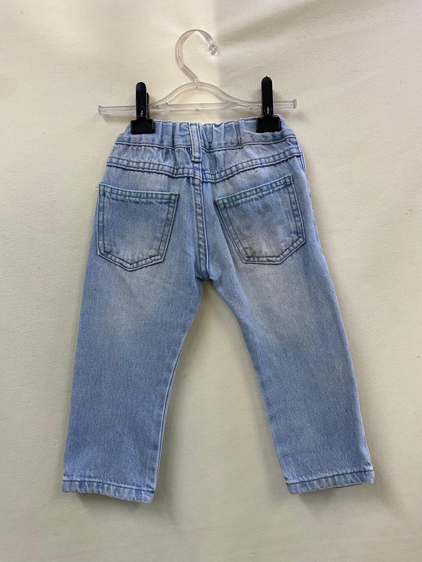 Calça Jeans com Ajuste